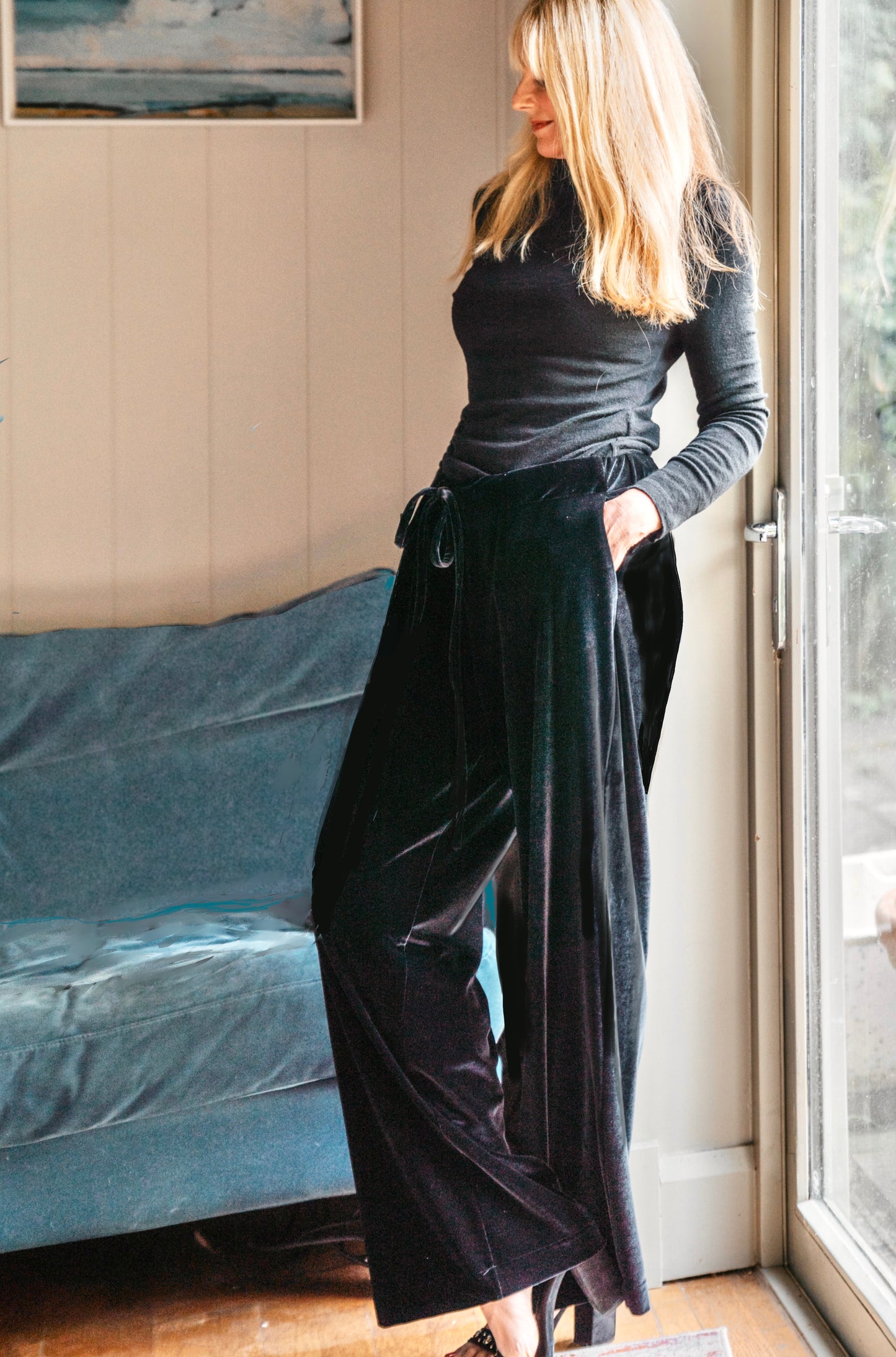 THE SOHO WIDE-LEGGED TROUSERS IN MIDNIGHT BLACK VELOUR