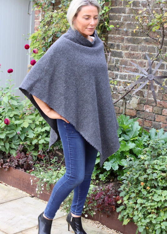 O - THE TATE PONCHO IN VOLCANIC ASH WOOL