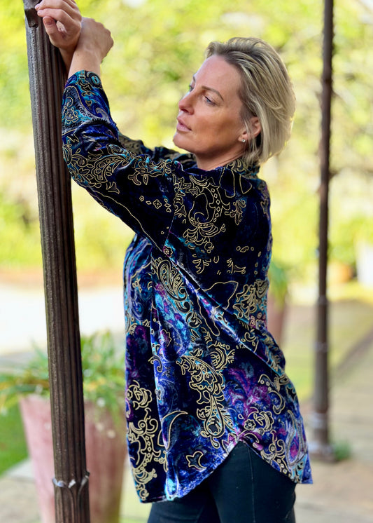 D - THE SOHO OVERSIZED SHIRT IN PAISLEY DEVORE SILK VELVET IN BLUE