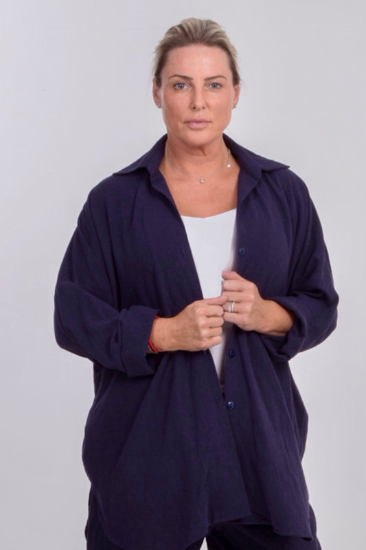 THE SOHO OVERSIZED SHIRT IN NAVY LINEN BLEND